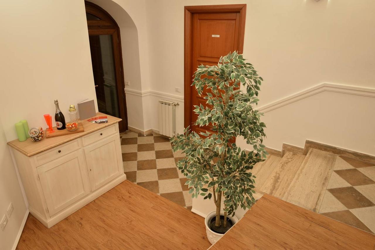 Cimarra Chiara - Ultra Luxurious Near Coliseum Holiday home Rome